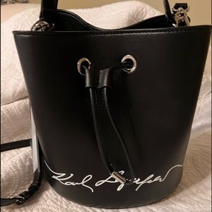 Karl Lagerfeld Bucket Bag 🖤